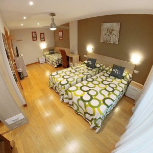 habitaciones-hostal-pamplona-1B 1 - 1