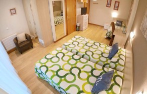 habitaciones-hostal-pamplona-1B 1 - 4