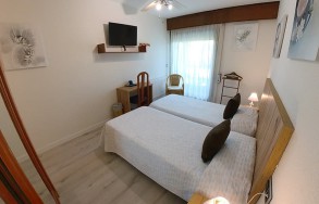 habitaciones-hostal-pamplona-5A 3 - 2